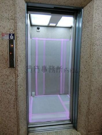 エレベーター