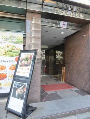 正面玄関