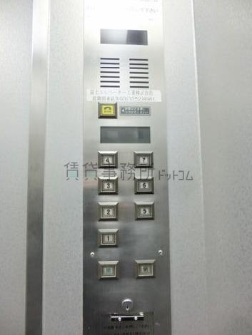 エレベーター内の操作面