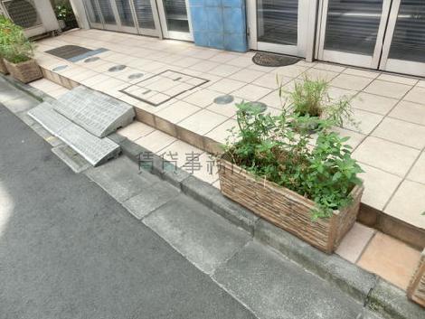 正面玄関