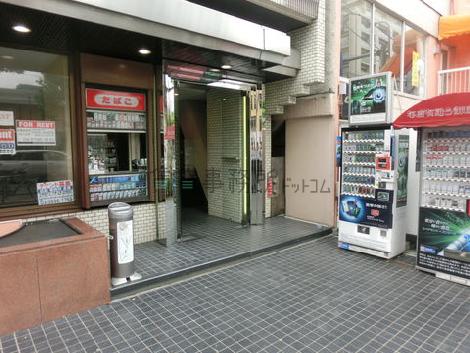正面玄関