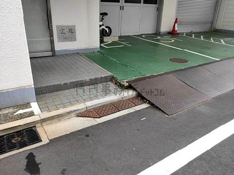 正面玄関