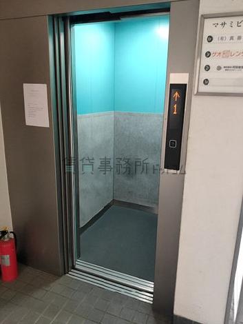 エレベーター