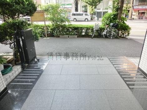 正面玄関