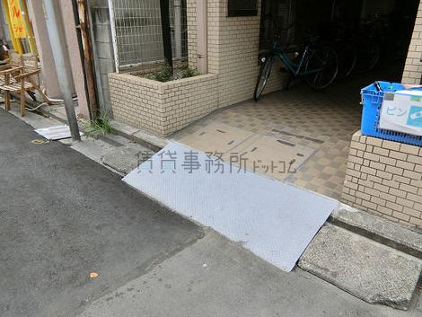 正面玄関