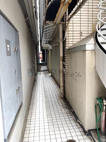 正面玄関