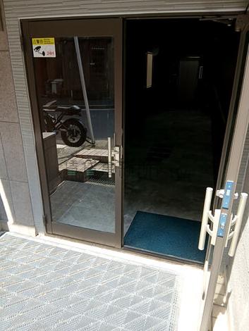 正面玄関