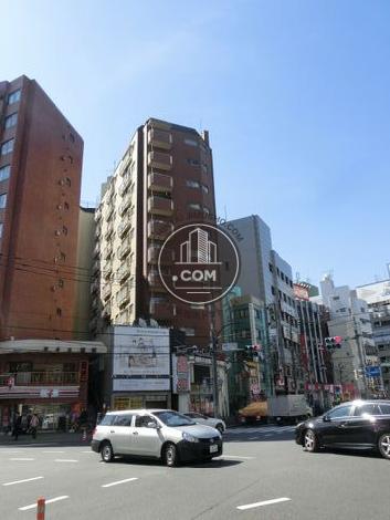 鶯谷日伸ハイツの外観写真