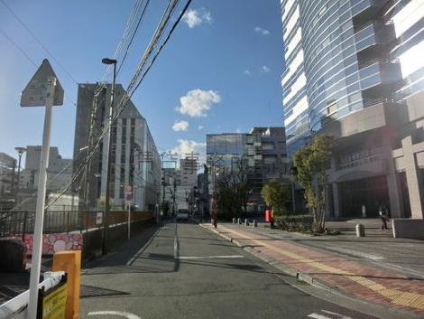 立川駅北口方向への道路です