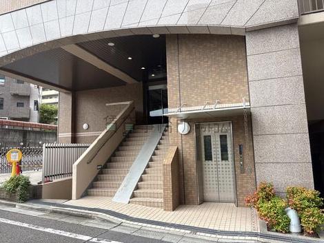 正面玄関