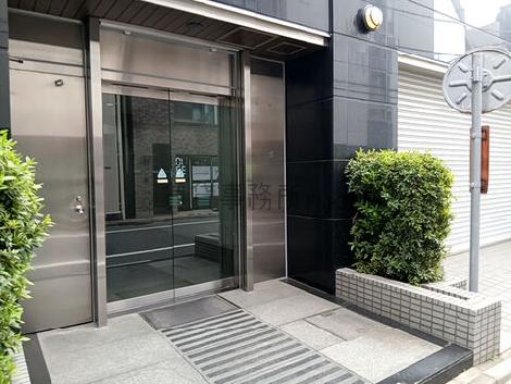 正面玄関