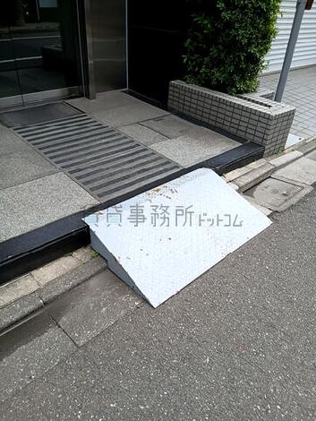 正面玄関