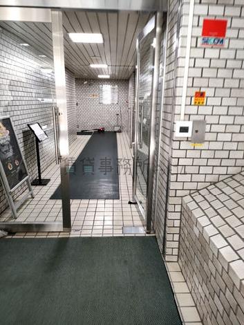 正面玄関