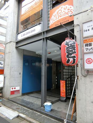 正面玄関