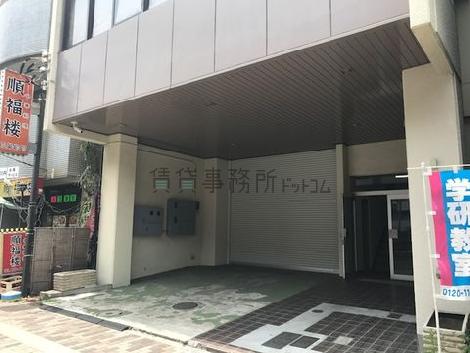 正面玄関
