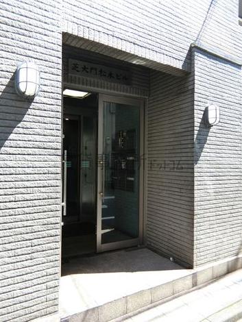 正面玄関