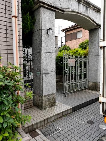 正面玄関