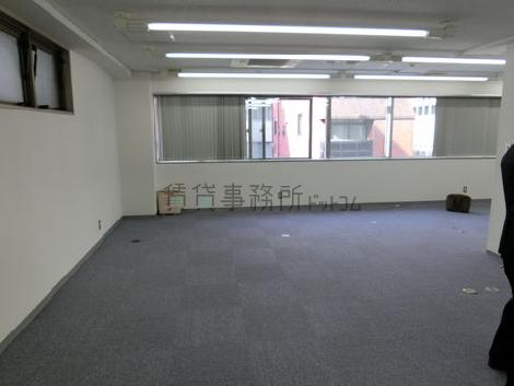 南池袋OCビルの室内