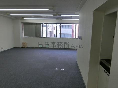 南池袋OCビルの室内