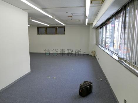 南池袋OCビルの室内