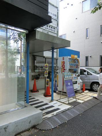 正面玄関