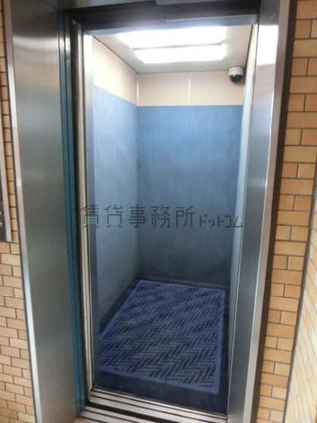 防犯カメラを設置