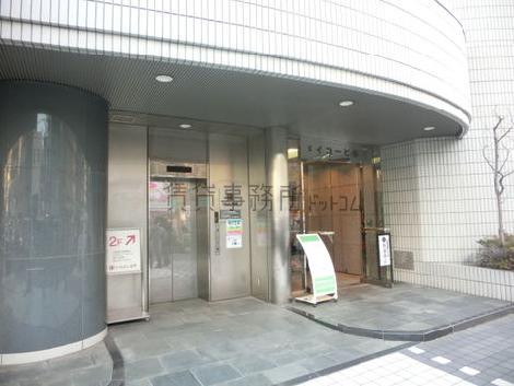2階まで専用のエレベーターです