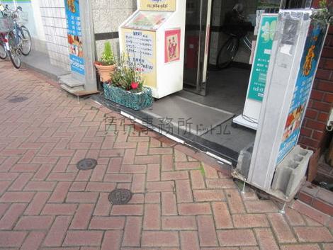 正面玄関