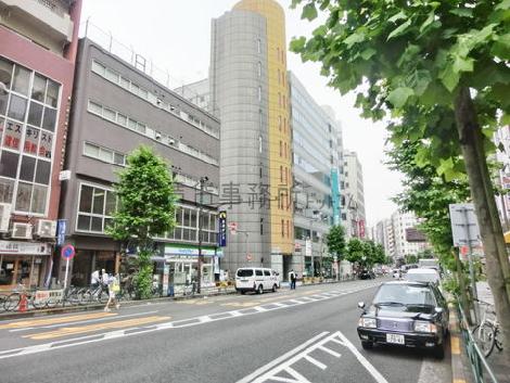 前面道路四谷方面