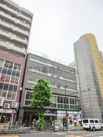 新宿通りに面した物件
