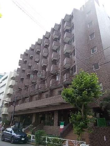 青山アルコーブの外観写真