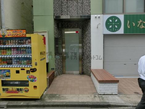 正面玄関