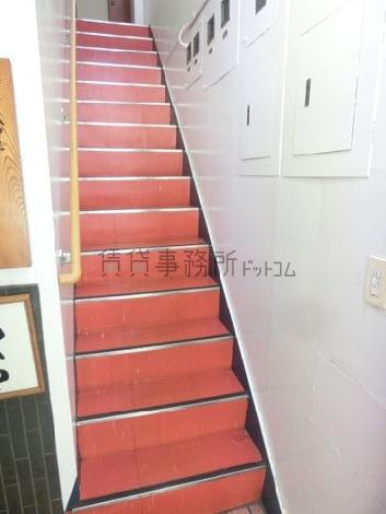 内階段周りの様子