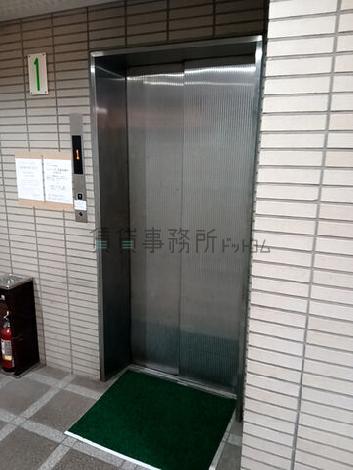 エレベーター