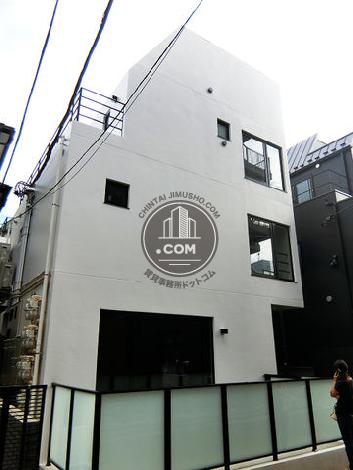 88.JINGUMAEの外観写真