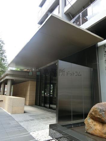 正面玄関