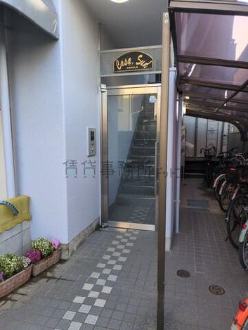正面玄関