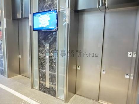 乗り場前