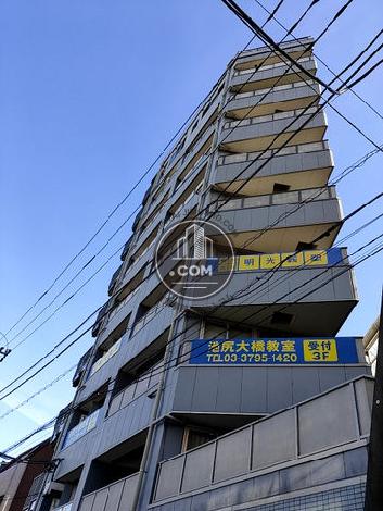 I.Oビルディングの外観写真