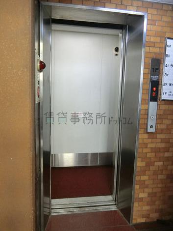 エレベーター