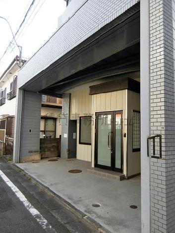 正面玄関