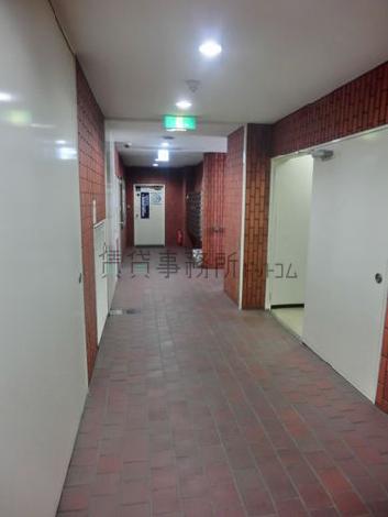 管理の行き届いたエントランスです