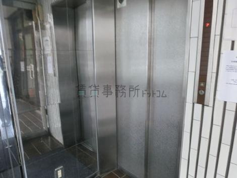 エレベーター1基あります