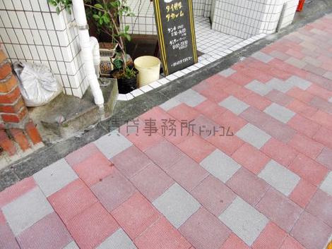 正面玄関