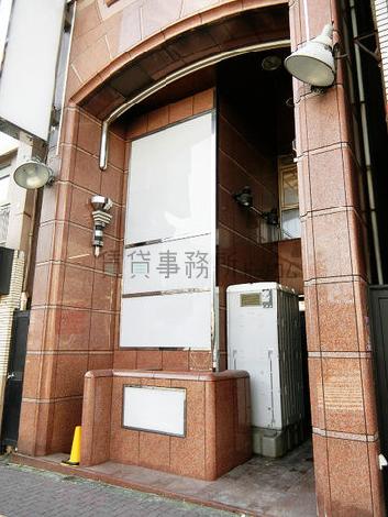 正面玄関