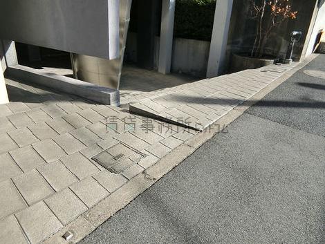 正面玄関