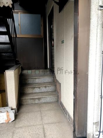 正面玄関