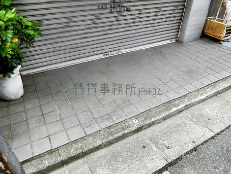 正面玄関