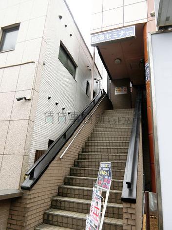 正面玄関