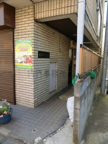 正面玄関